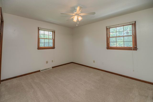 6651 E NEW HAVEN RD, Columbia, MO 65201