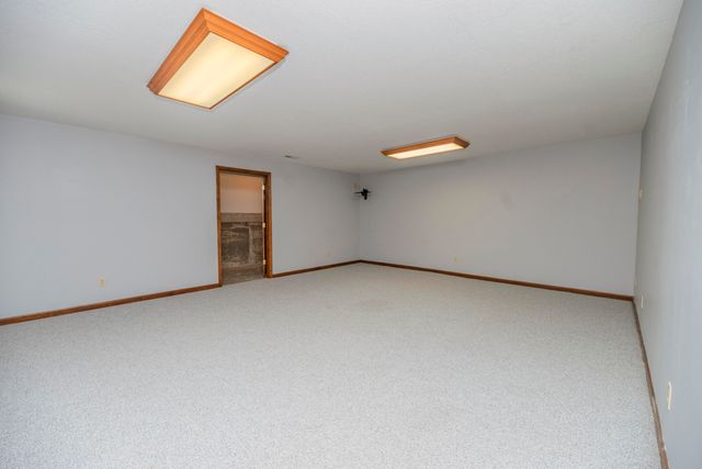 6651 E NEW HAVEN RD, Columbia, MO 65201