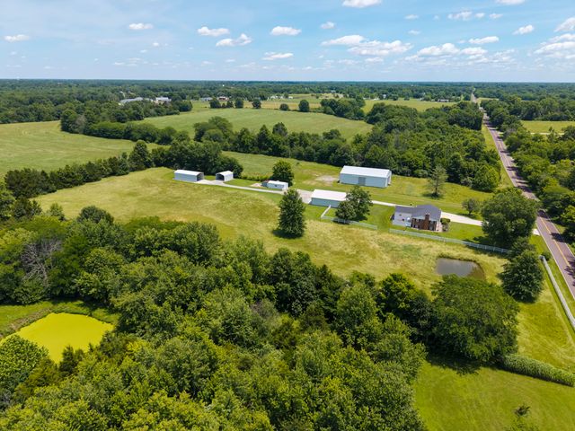 6651 E NEW HAVEN RD, Columbia, MO 65201