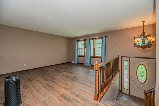 6651 E NEW HAVEN RD, Columbia, MO 65201