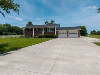 6651 E NEW HAVEN RD, Columbia, MO 65201