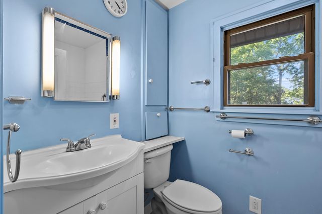 1332 Royce Avenue, Kalamazoo, MI 49001