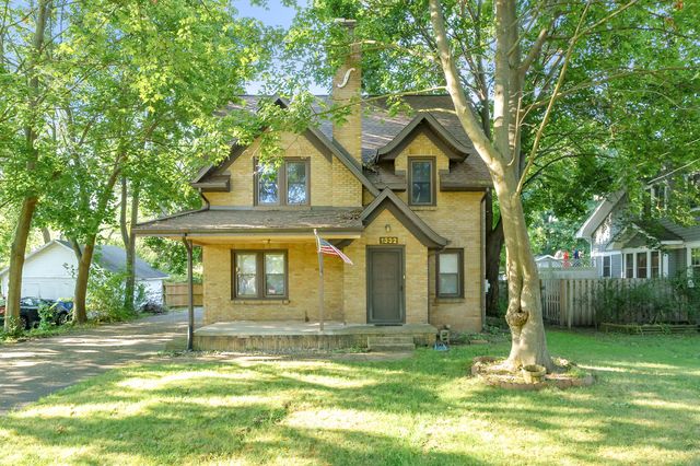 1332 Royce Avenue, Kalamazoo, MI 49001