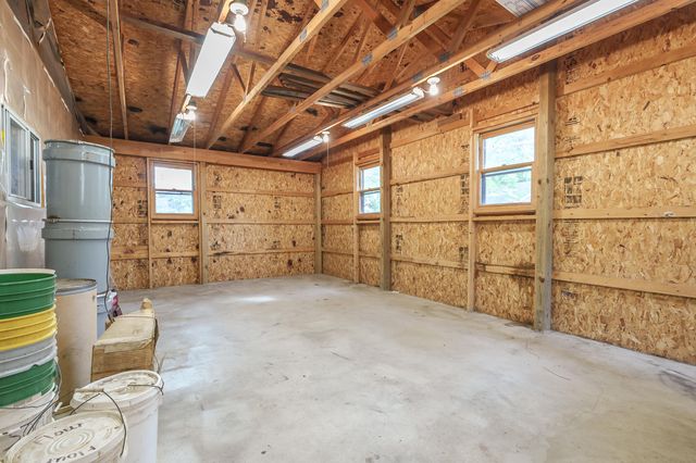 1332 Royce Avenue, Kalamazoo, MI 49001