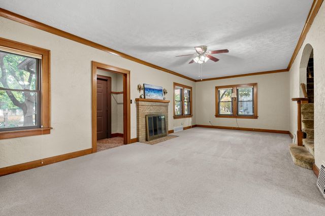 1332 Royce Avenue, Kalamazoo, MI 49001