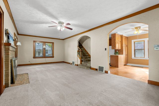 1332 Royce Avenue, Kalamazoo, MI 49001