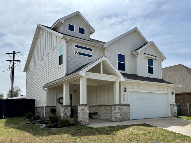 2101 Tallgrass Terrace, Centerton, AR 72719