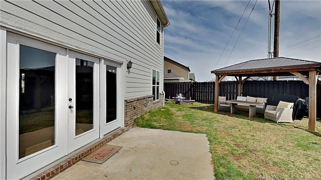 2101 Tallgrass Terrace, Centerton, AR 72719