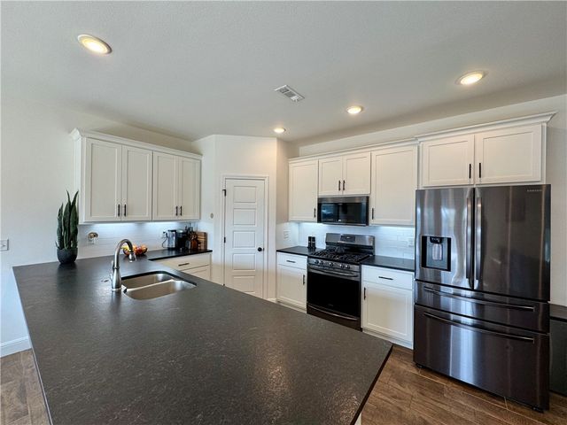 2101 Tallgrass Terrace, Centerton, AR 72719