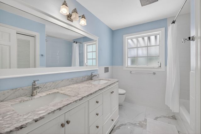 4524 NE 22nd Road, Fort Lauderdale, FL 33308