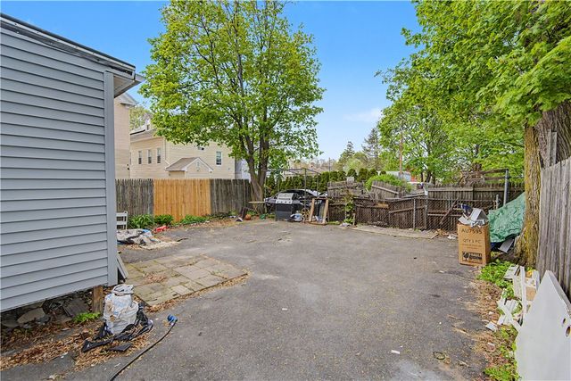 1 Hale Street, Providence, RI 02909