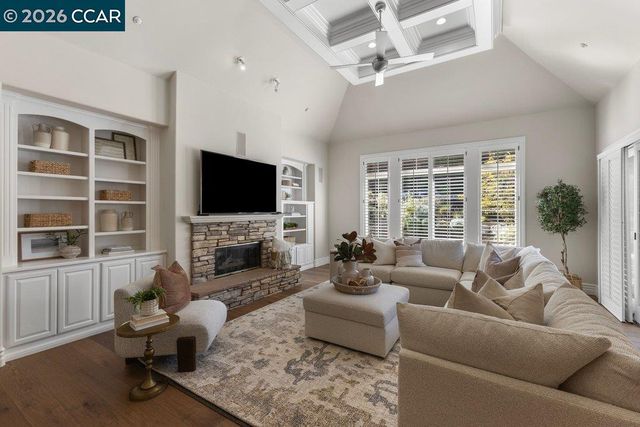 28 Kimberley Pl, Alamo, CA 94507