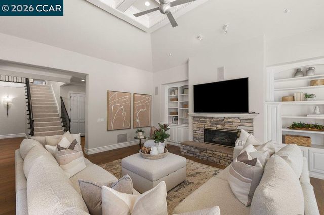 28 Kimberley Pl, Alamo, CA 94507