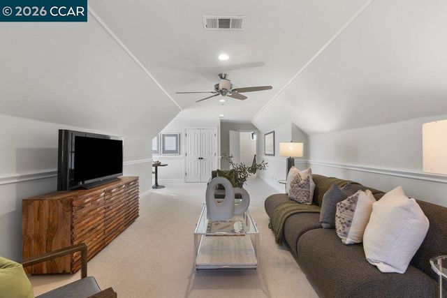 28 Kimberley Pl, Alamo, CA 94507