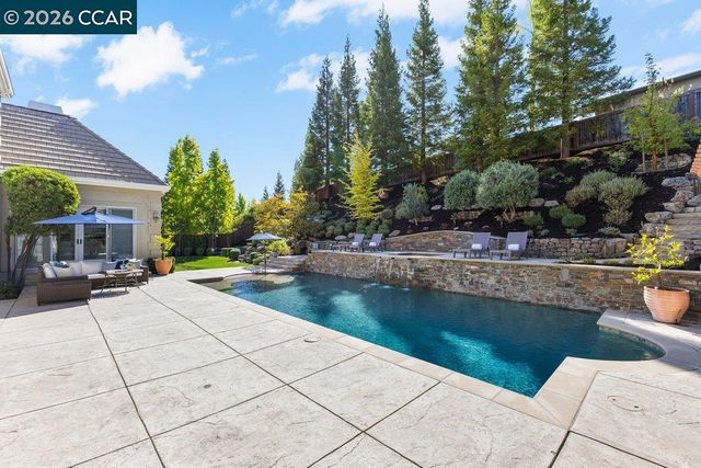 28 Kimberley Pl, Alamo, CA 94507