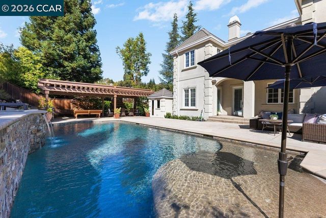 28 Kimberley Pl, Alamo, CA 94507