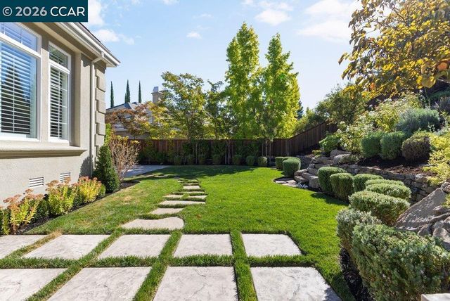 28 Kimberley Pl, Alamo, CA 94507