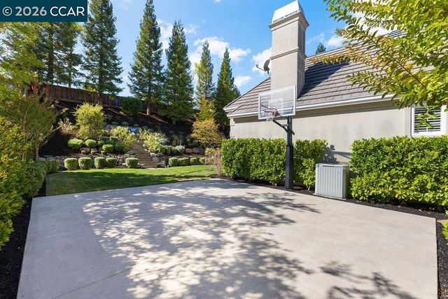 28 Kimberley Pl, Alamo, CA 94507