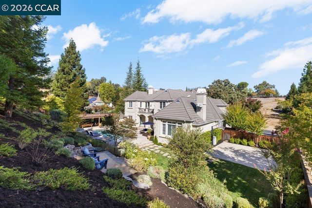 28 Kimberley Pl, Alamo, CA 94507