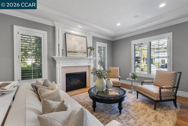 28 Kimberley Pl, Alamo, CA 94507
