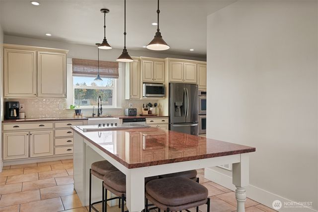 2880 Creasey Road, Custer, WA 98240