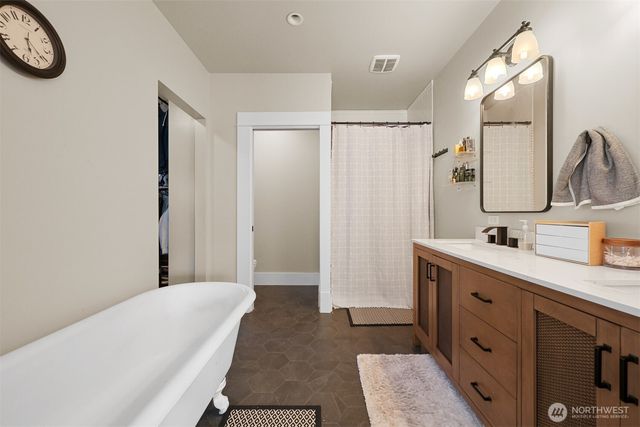 2880 Creasey Road, Custer, WA 98240