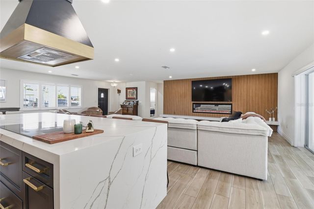 4111 PLUMOSA TERRACE, Bradenton, FL 34210