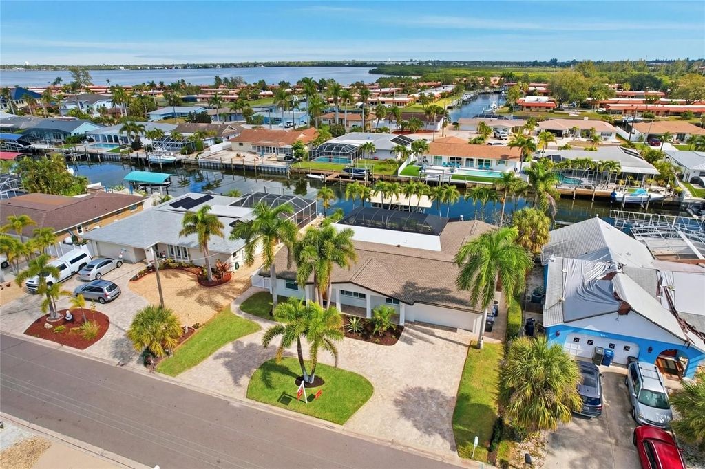 4111 PLUMOSA TERRACE, Bradenton, FL 34210