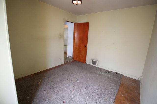 5615 S Nordica Avenue, Chicago, IL 60638