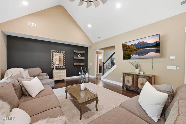 127 Allison Timbers Road, Piney Flats, TN 37686