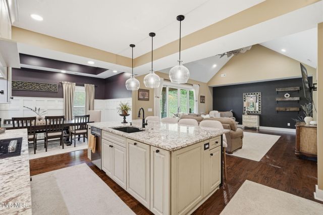 127 Allison Timbers Road, Piney Flats, TN 37686