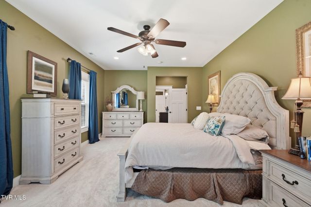 127 Allison Timbers Road, Piney Flats, TN 37686