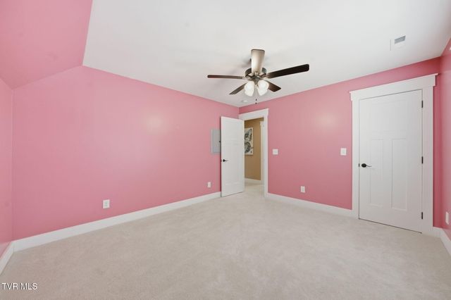 127 Allison Timbers Road, Piney Flats, TN 37686