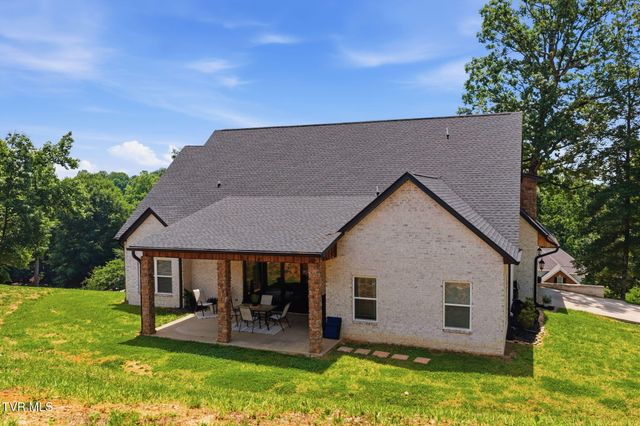 127 Allison Timbers Road, Piney Flats, TN 37686