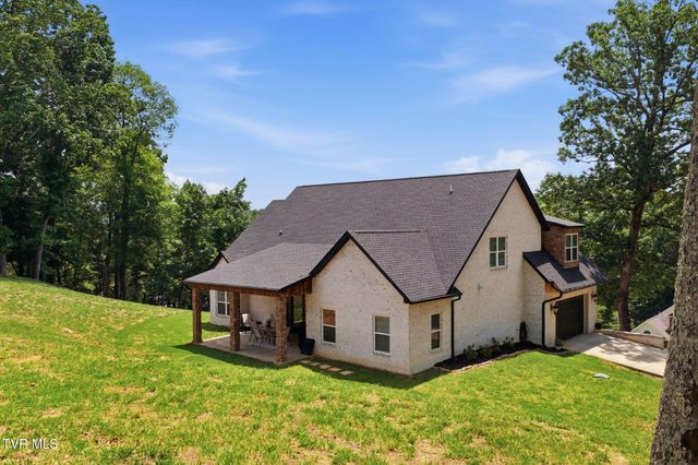 127 Allison Timbers Road, Piney Flats, TN 37686