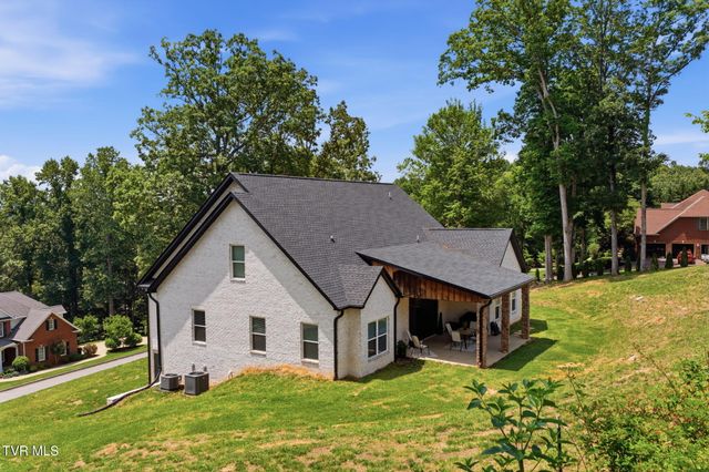 127 Allison Timbers Road, Piney Flats, TN 37686