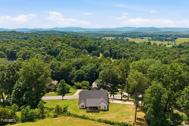 127 Allison Timbers Road, Piney Flats, TN 37686