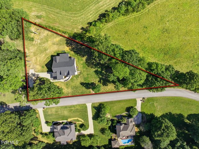 127 Allison Timbers Road, Piney Flats, TN 37686