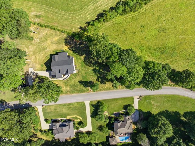 127 Allison Timbers Road, Piney Flats, TN 37686