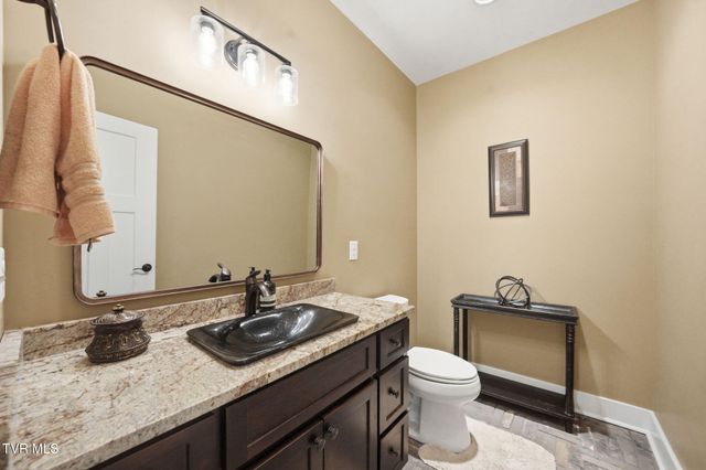 127 Allison Timbers Road, Piney Flats, TN 37686