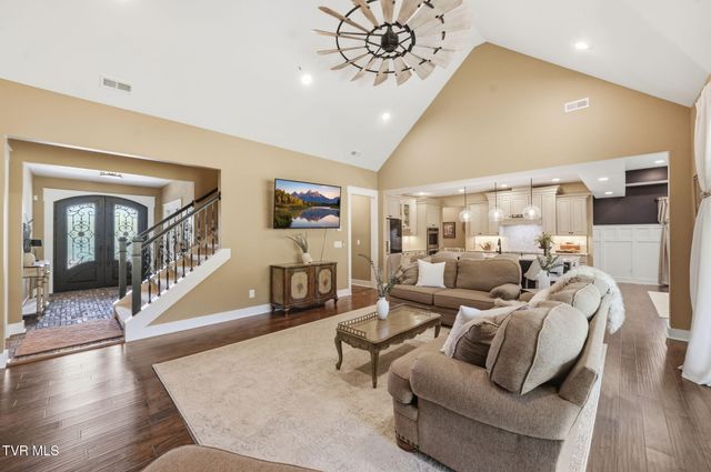 127 Allison Timbers Road, Piney Flats, TN 37686
