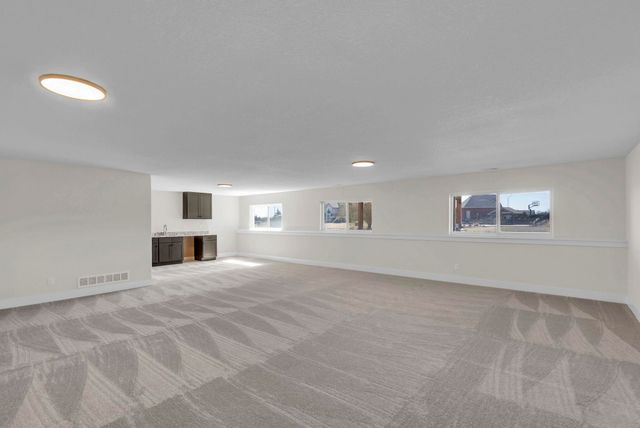 7905 E Turquoise Trl, Bel Aire, KS 67226