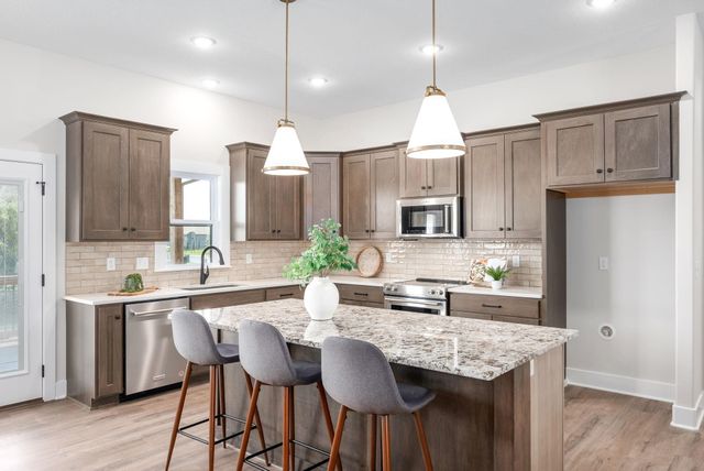 7905 E Turquoise Trl, Bel Aire, KS 67226