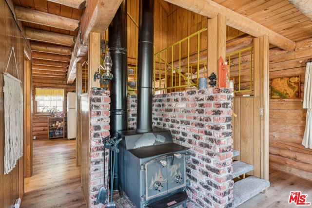 4 Winding Way, Running Springs, CA 92382