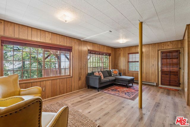 4 Winding Way, Running Springs, CA 92382