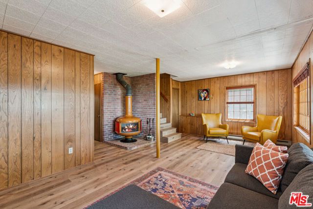 4 Winding Way, Running Springs, CA 92382