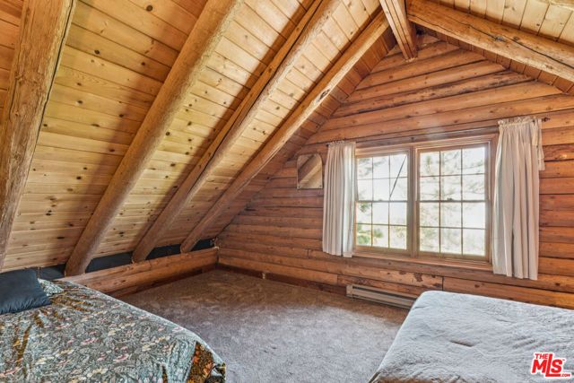 4 Winding Way, Running Springs, CA 92382