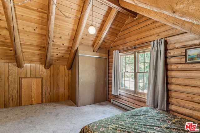 4 Winding Way, Running Springs, CA 92382