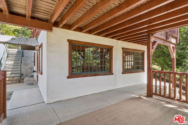 4 Winding Way, Running Springs, CA 92382