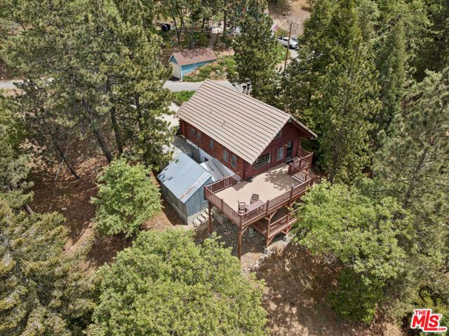 4 Winding Way, Running Springs, CA 92382
